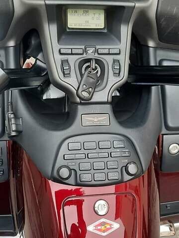 Красный Хонда GL 1800 Gold Wing, объемом двигателя 1.8 л и пробегом 41 тыс. км за 15377 $, фото 37 на Automoto.ua