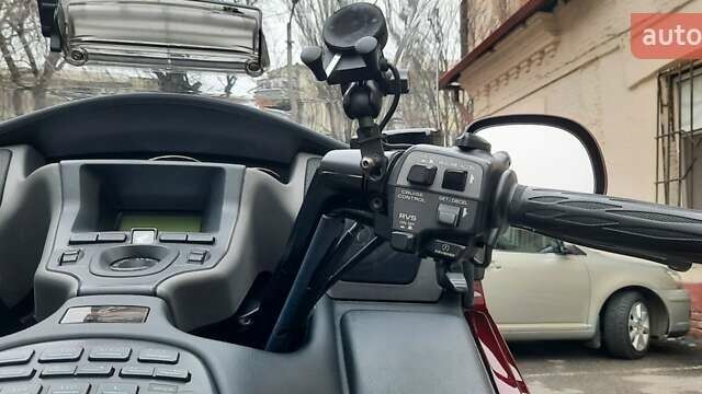 Красный Хонда GL 1800 Gold Wing, объемом двигателя 1.8 л и пробегом 41 тыс. км за 15377 $, фото 30 на Automoto.ua