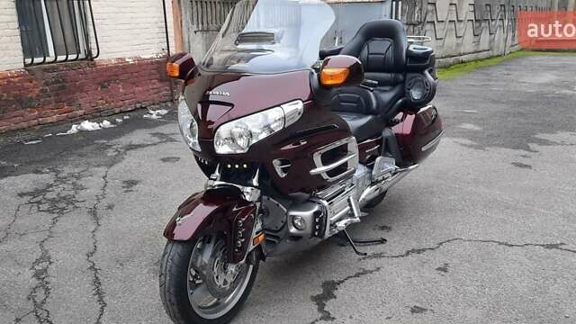 Красный Хонда GL 1800 Gold Wing, объемом двигателя 1.8 л и пробегом 41 тыс. км за 15377 $, фото 26 на Automoto.ua