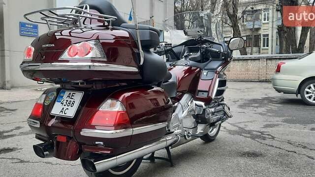 Красный Хонда GL 1800 Gold Wing, объемом двигателя 1.8 л и пробегом 41 тыс. км за 15377 $, фото 3 на Automoto.ua