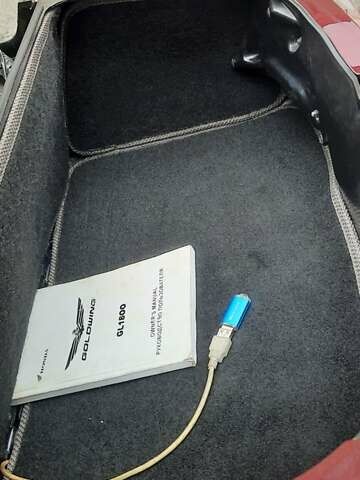 Красный Хонда GL 1800 Gold Wing, объемом двигателя 1.8 л и пробегом 41 тыс. км за 15377 $, фото 45 на Automoto.ua