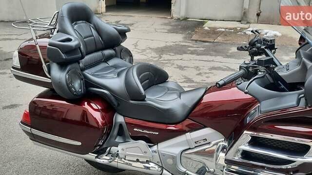 Красный Хонда GL 1800 Gold Wing, объемом двигателя 1.8 л и пробегом 41 тыс. км за 15377 $, фото 23 на Automoto.ua
