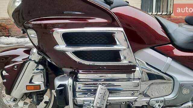 Красный Хонда GL 1800 Gold Wing, объемом двигателя 1.8 л и пробегом 41 тыс. км за 15377 $, фото 33 на Automoto.ua