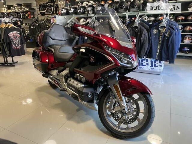 Червоний Хонда GL 1800 Gold Wing, об'ємом двигуна 1.8 л та пробігом 9 тис. км за 35000 $, фото 4 на Automoto.ua