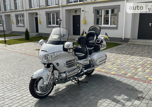 Хонда GL 1800 Gold Wing, об'ємом двигуна 0 л та пробігом 57 тис. км за 14900 $, фото 2 на Automoto.ua