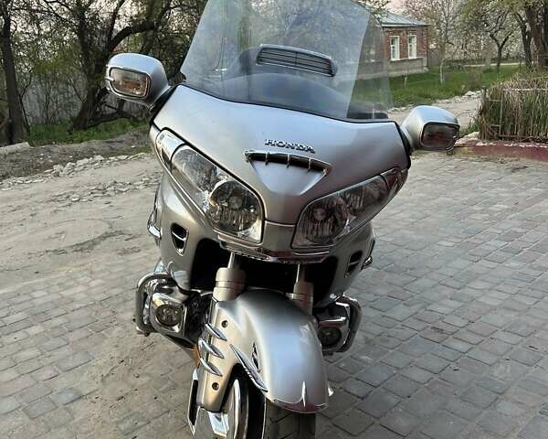 Хонда GL 1800 Gold Wing, объемом двигателя 0 л и пробегом 72 тыс. км за 12500 $, фото 17 на Automoto.ua