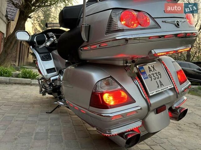Хонда GL 1800 Gold Wing, объемом двигателя 0 л и пробегом 72 тыс. км за 12500 $, фото 3 на Automoto.ua