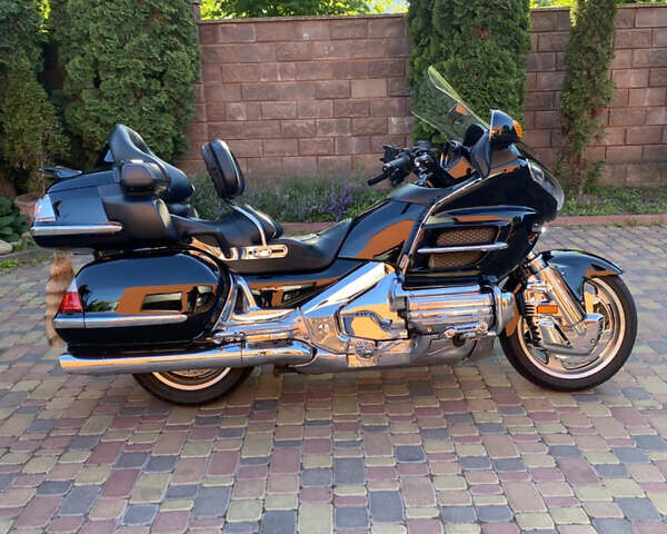 Хонда GL 1800 Gold Wing, об'ємом двигуна 0 л та пробігом 67 тис. км за 13300 $, фото 1 на Automoto.ua