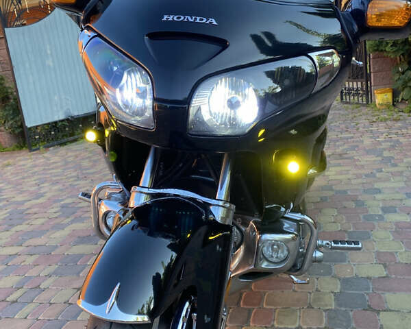 Хонда GL 1800 Gold Wing, об'ємом двигуна 0 л та пробігом 67 тис. км за 13300 $, фото 12 на Automoto.ua