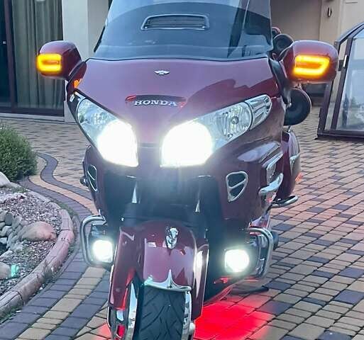 Хонда GL 1800 Gold Wing, объемом двигателя 0 л и пробегом 80 тыс. км за 11800 $, фото 10 на Automoto.ua