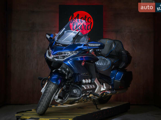 Хонда GL 1800 Gold Wing, объемом двигателя 1.8 л и пробегом 17 тыс. км за 27000 $, фото 2 на Automoto.ua