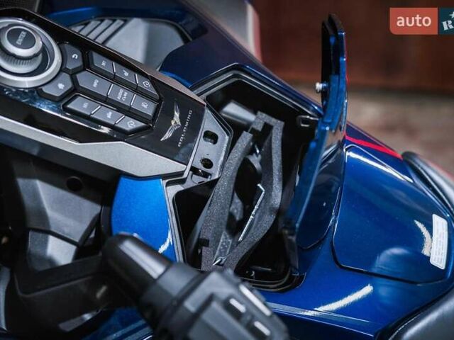Хонда GL 1800 Gold Wing, объемом двигателя 1.8 л и пробегом 17 тыс. км за 27000 $, фото 14 на Automoto.ua