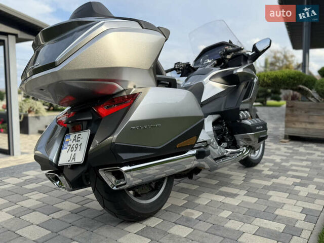 Хонда GL 1800 Gold Wing, объемом двигателя 0 л и пробегом 5 тыс. км за 31500 $, фото 5 на Automoto.ua