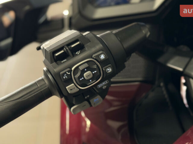 Хонда GL 1800 Gold Wing, объемом двигателя 0 л и пробегом 0 тыс. км за 37266 $, фото 14 на Automoto.ua