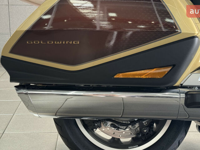 Хонда GL 1800 Gold Wing, объемом двигателя 0 л и пробегом 0 тыс. км за 37257 $, фото 31 на Automoto.ua