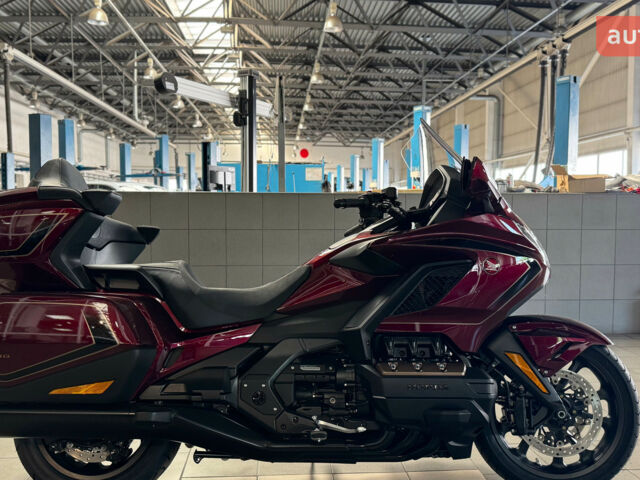 Хонда GL 1800 Gold Wing, объемом двигателя 0 л и пробегом 0 тыс. км за 37266 $, фото 6 на Automoto.ua