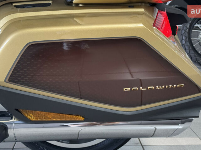 Хонда GL 1800 Gold Wing, объемом двигателя 0 л и пробегом 0 тыс. км за 37257 $, фото 27 на Automoto.ua