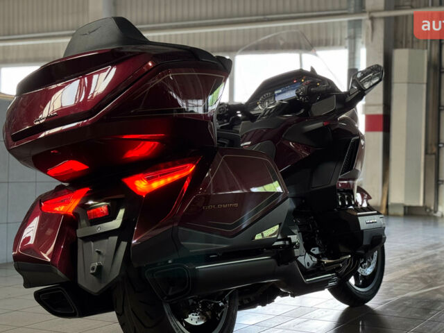 Хонда GL 1800 Gold Wing, объемом двигателя 0 л и пробегом 0 тыс. км за 37266 $, фото 5 на Automoto.ua