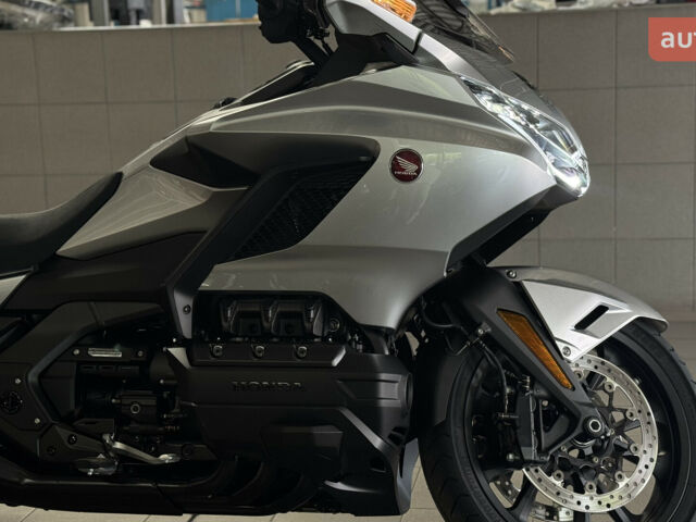 Хонда GL 1800 Gold Wing, объемом двигателя 0 л и пробегом 0 тыс. км за 37257 $, фото 15 на Automoto.ua
