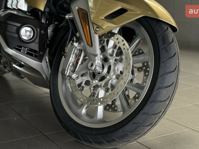 Хонда GL 1800 Gold Wing, объемом двигателя 0 л и пробегом 0 тыс. км за 37257 $, фото 17 на Automoto.ua