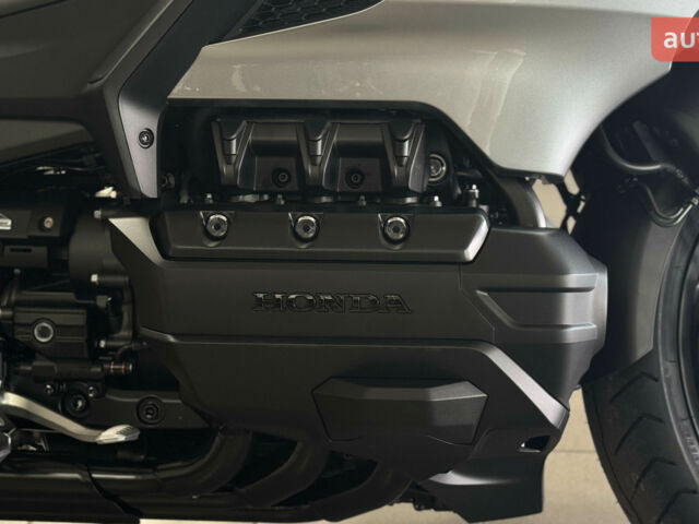 Хонда GL 1800 Gold Wing, объемом двигателя 0 л и пробегом 0 тыс. км за 37257 $, фото 19 на Automoto.ua