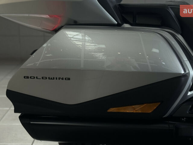 Хонда GL 1800 Gold Wing, объемом двигателя 0 л и пробегом 0 тыс. км за 37257 $, фото 26 на Automoto.ua