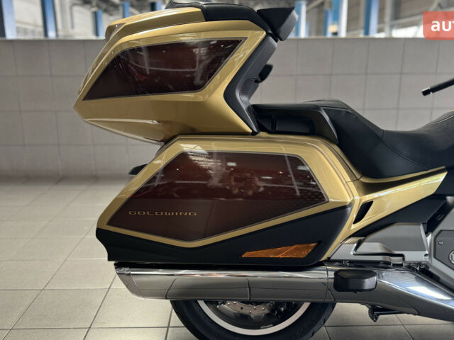 Хонда GL 1800 Gold Wing, объемом двигателя 0 л и пробегом 0 тыс. км за 37257 $, фото 24 на Automoto.ua