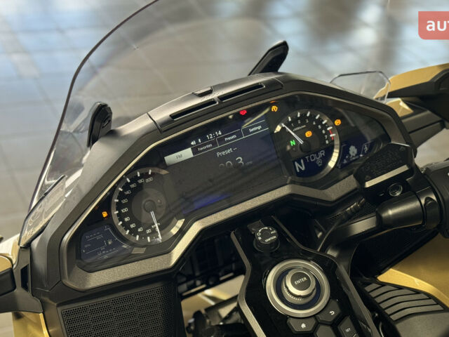 Хонда GL 1800 Gold Wing, объемом двигателя 0 л и пробегом 0 тыс. км за 37257 $, фото 10 на Automoto.ua