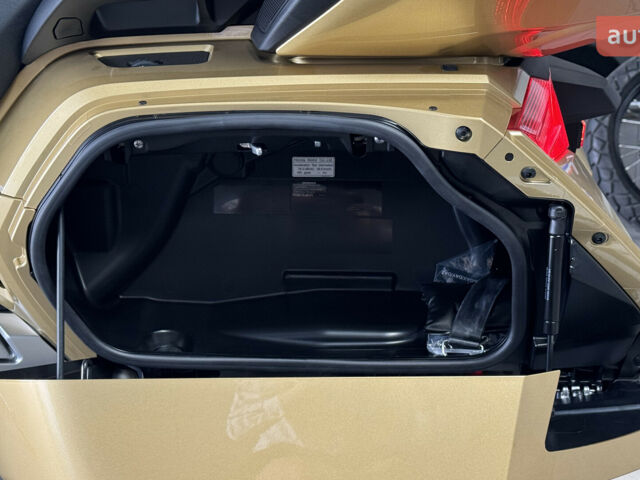 Хонда GL 1800 Gold Wing, объемом двигателя 0 л и пробегом 0 тыс. км за 37257 $, фото 29 на Automoto.ua