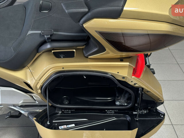 Хонда GL 1800 Gold Wing, объемом двигателя 0 л и пробегом 0 тыс. км за 37257 $, фото 28 на Automoto.ua