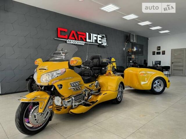 Желтый Хонда GL 1800 Gold Wing, объемом двигателя 1.8 л и пробегом 12 тыс. км за 25500 $, фото 3 на Automoto.ua