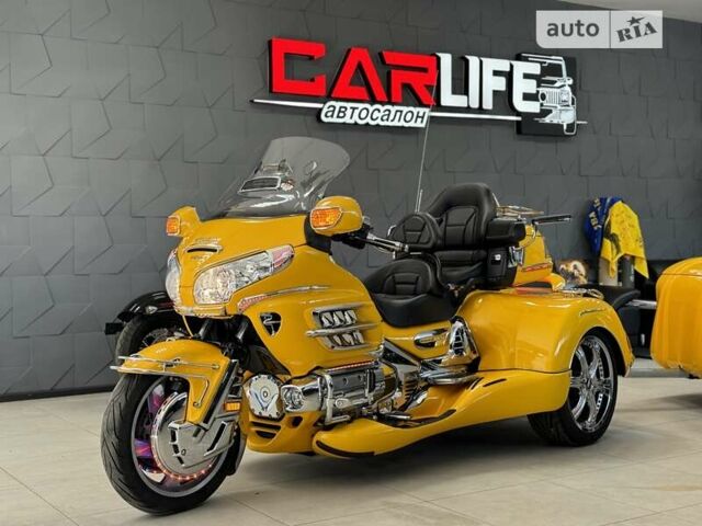 Желтый Хонда GL 1800 Gold Wing, объемом двигателя 1.8 л и пробегом 12 тыс. км за 25500 $, фото 2 на Automoto.ua