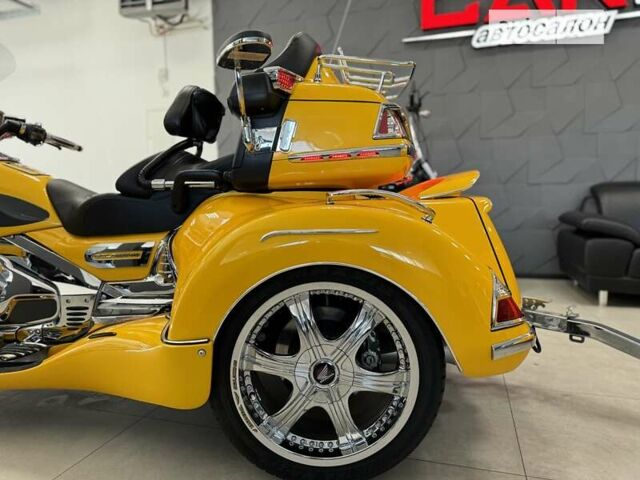 Желтый Хонда GL 1800 Gold Wing, объемом двигателя 1.8 л и пробегом 12 тыс. км за 25500 $, фото 20 на Automoto.ua