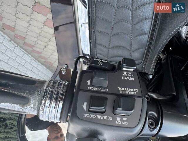 Серый Хонда GL 1800 Gold Wing, объемом двигателя 1.8 л и пробегом 16 тыс. км за 14999 $, фото 7 на Automoto.ua