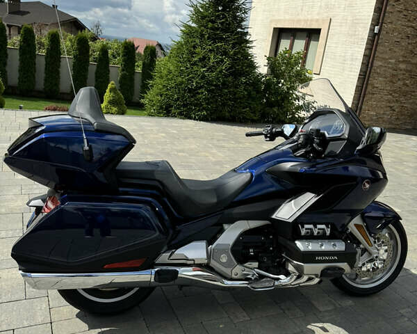 Синий Хонда GL 1800 Gold Wing, объемом двигателя 1.8 л и пробегом 4 тыс. км за 25500 $, фото 2 на Automoto.ua