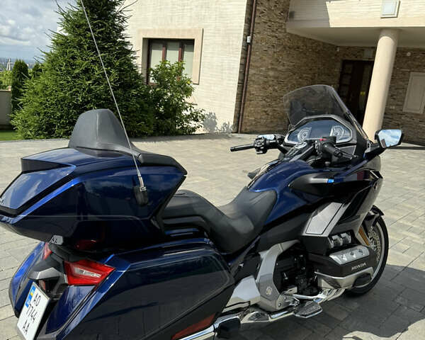 Синий Хонда GL 1800 Gold Wing, объемом двигателя 1.8 л и пробегом 4 тыс. км за 25500 $, фото 3 на Automoto.ua