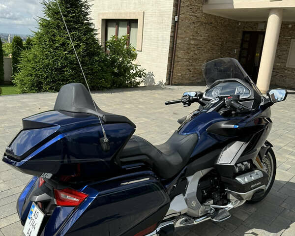 Синий Хонда GL 1800 Gold Wing, объемом двигателя 1.8 л и пробегом 4 тыс. км за 25500 $, фото 7 на Automoto.ua
