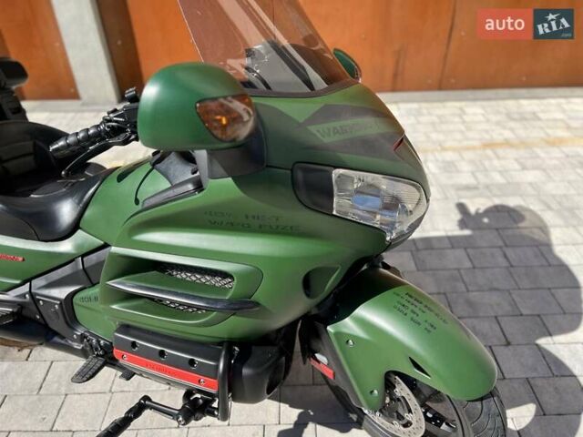 Зеленый Хонда GL 1800 Gold Wing, объемом двигателя 0 л и пробегом 65 тыс. км за 10500 $, фото 5 на Automoto.ua