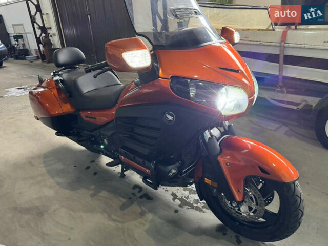 Помаранчевий Хонда GL 1800 Gold Wing, об'ємом двигуна 1.83 л та пробігом 220 тис. км за 12200 $, фото 12 на Automoto.ua