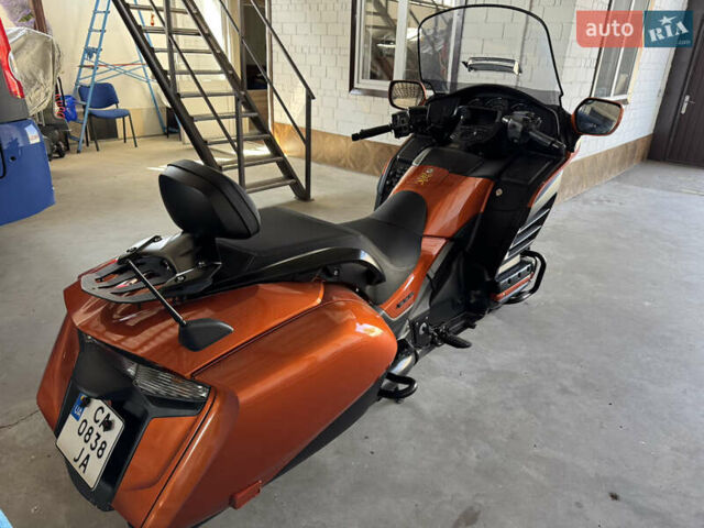 Помаранчевий Хонда GL 1800 Gold Wing, об'ємом двигуна 1.83 л та пробігом 220 тис. км за 12200 $, фото 1 на Automoto.ua