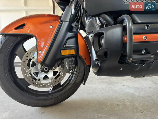 Помаранчевий Хонда GL 1800 Gold Wing, об'ємом двигуна 1.83 л та пробігом 220 тис. км за 12200 $, фото 7 на Automoto.ua