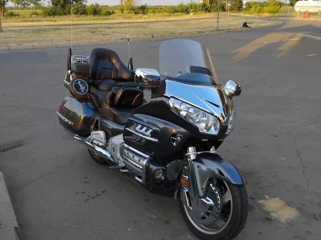 Хонда Голд Вінг, об'ємом двигуна 1.8 л та пробігом 0 тис. км за 11500 $, фото 4 на Automoto.ua