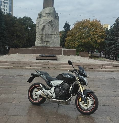 Хонда Хорнет, объемом двигателя 0.6 л и пробегом 0 тыс. км за 6200 $, фото 12 на Automoto.ua