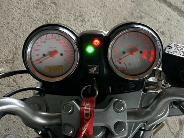 Хонда Хорнет, объемом двигателя 0.6 л и пробегом 0 тыс. км за 3500 $, фото 4 на Automoto.ua