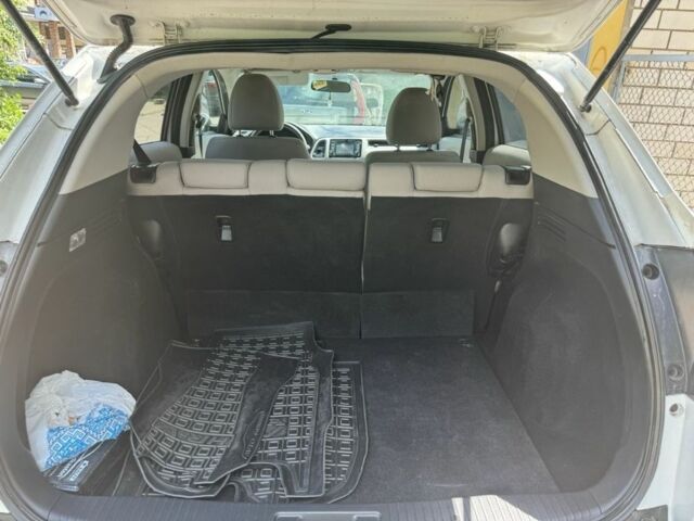 Белый Хонда ХРВ, объемом двигателя 1.8 л и пробегом 170 тыс. км за 12200 $, фото 3 на Automoto.ua