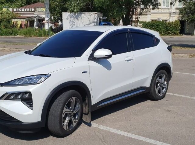 Белый Хонда ХРВ, объемом двигателя 0 л и пробегом 50 тыс. км за 17499 $, фото 1 на Automoto.ua