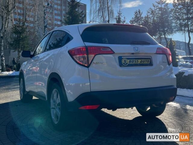 Білий Хонда ХРВ, об'ємом двигуна 1.8 л та пробігом 138 тис. км за 16800 $, фото 4 на Automoto.ua