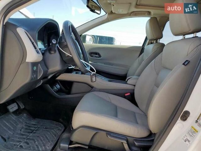 Белый Хонда ХРВ, объемом двигателя 1.8 л и пробегом 111 тыс. км за 3200 $, фото 6 на Automoto.ua