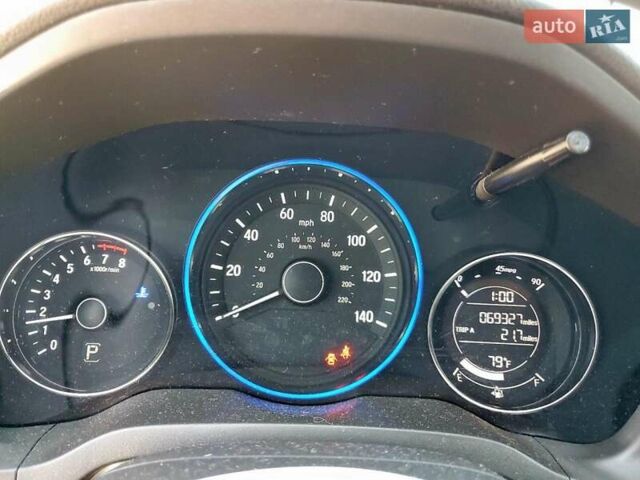 Белый Хонда ХРВ, объемом двигателя 1.8 л и пробегом 111 тыс. км за 3200 $, фото 8 на Automoto.ua