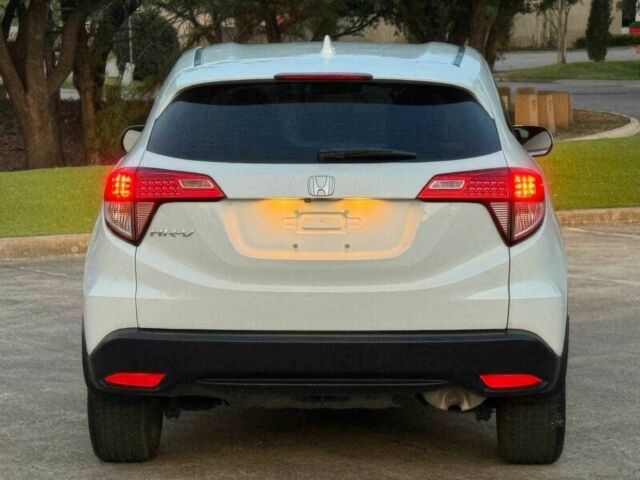 Білий Хонда ХРВ, об'ємом двигуна 1.8 л та пробігом 41 тис. км за 16200 $, фото 6 на Automoto.ua